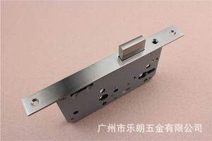 蜜桃久久久亚洲精品水蜜桃黄色网站鎖體
