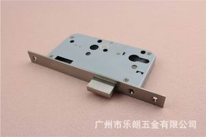 蜜桃久久久亚洲精品水蜜桃黄色网站鎖體