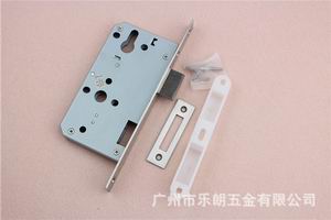 蜜桃久久久亚洲精品水蜜桃黄色网站鎖體